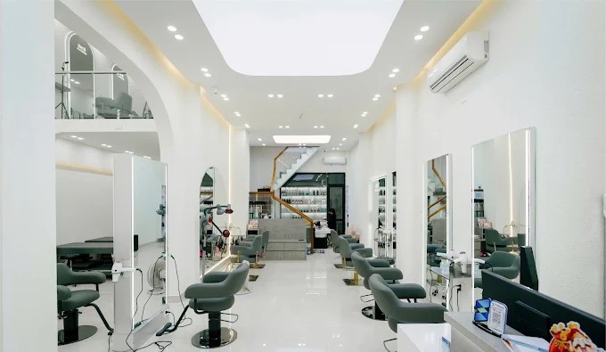 Lãng Tử Hair Salon: Tư vấn kỹ, nhiều khách quen