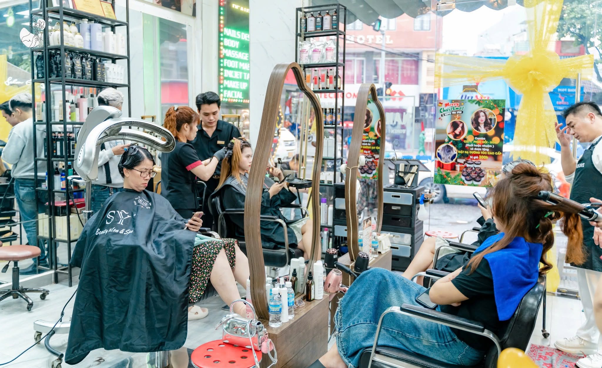 Beauty Salon & Spa Sỹ: Làm đẹp trọn gói tóc, da và trang điểm